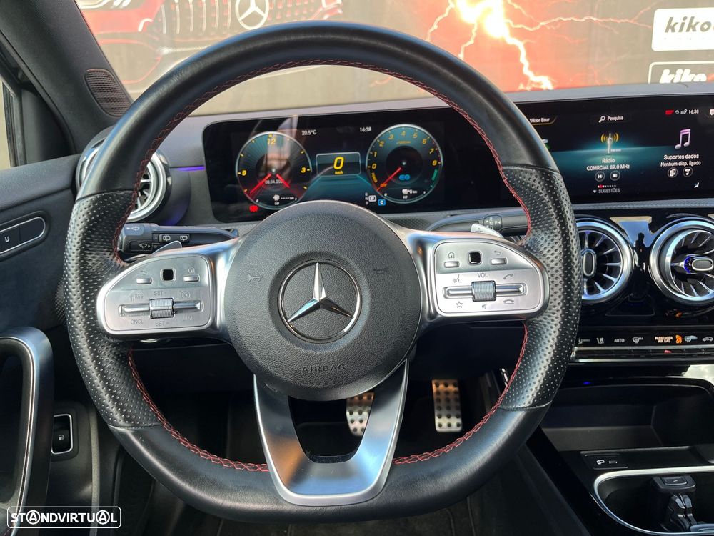 Mercedes-Benz A 250 e AMG Line - 17