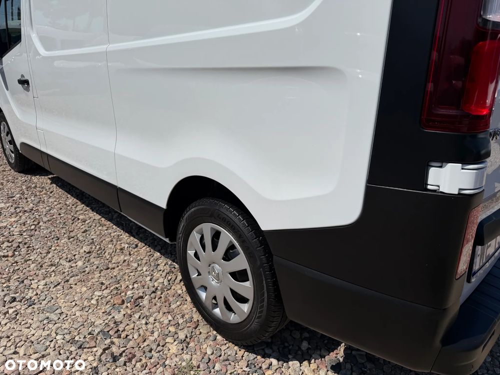 Renault Trafic - 23