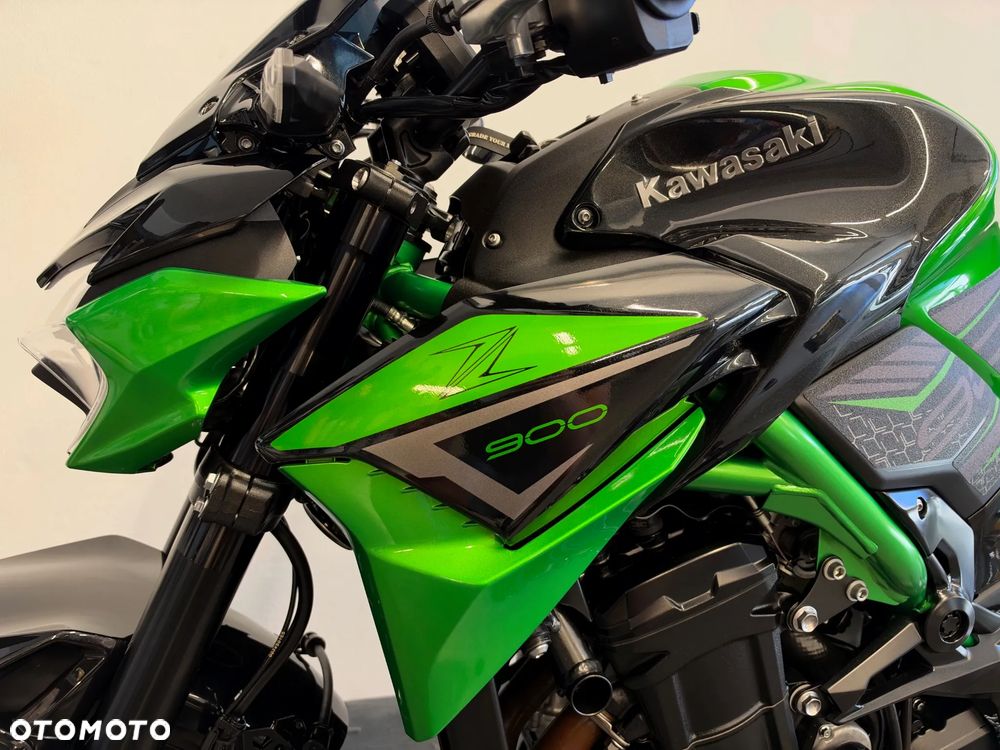 Kawasaki Z 900 - 24