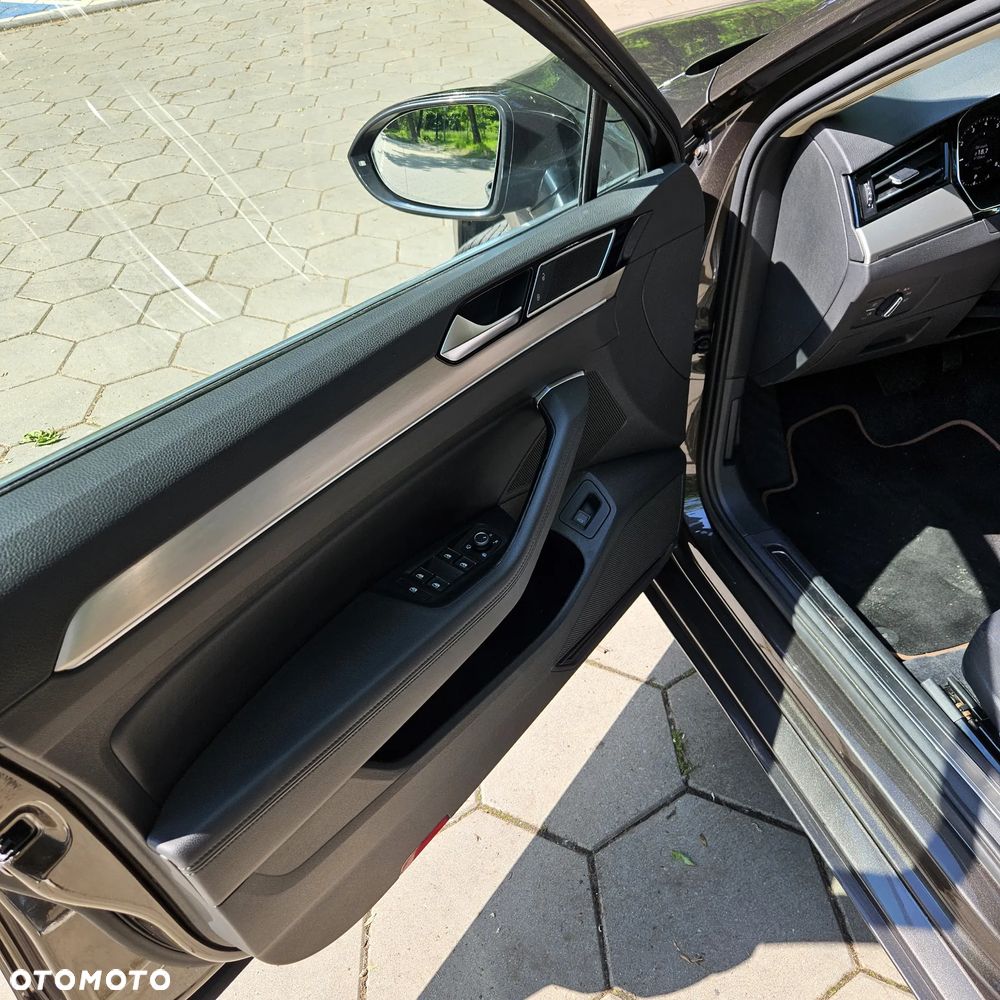 Volkswagen Passat 1.8 TSI BMT Highline DSG - 25