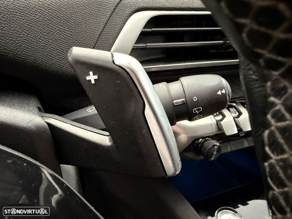 Peugeot 3008 1.2 PureTech Allure Pack EAT8 - 19