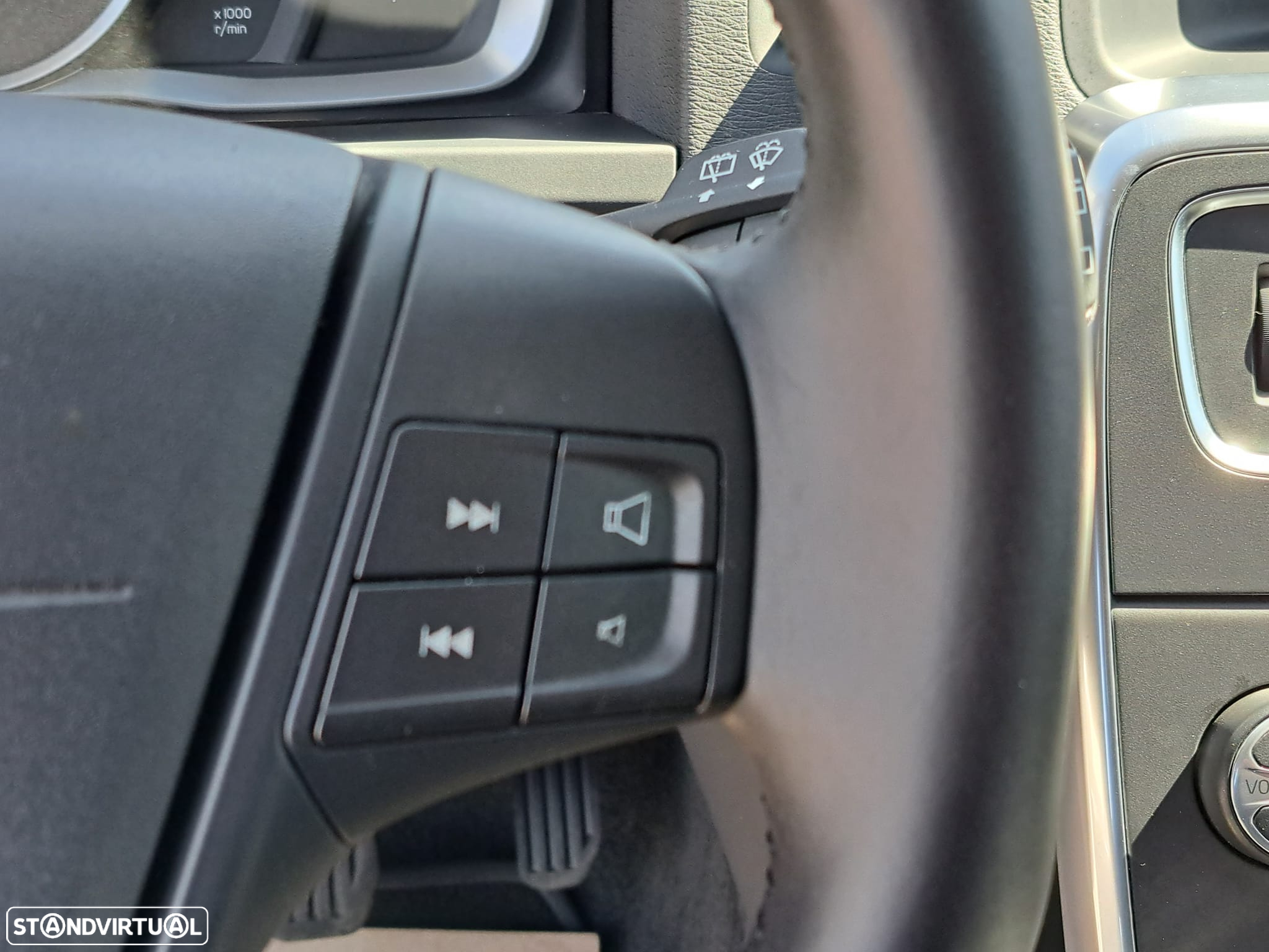 Volvo V60 1.6 D2 Drive Kinetic Start/Stop - 29