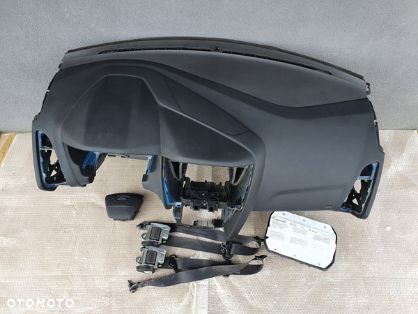 Ford Focus MK3 LIFT deska rozdzielcza airbag pasy