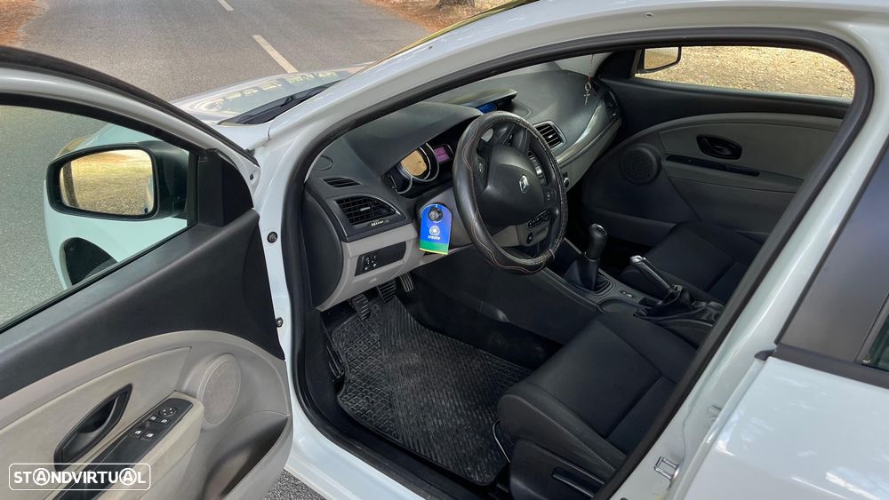 Renault Mégane 1.5 dCi Dynamique - 13