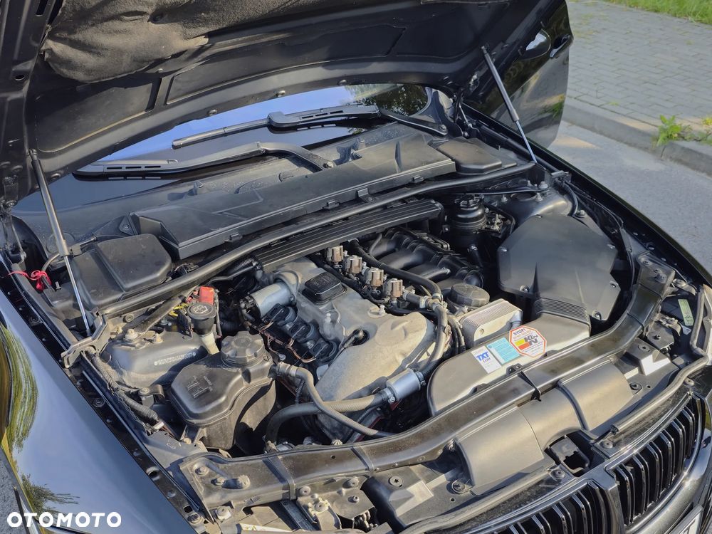 BMW Seria 3 330xi - 13