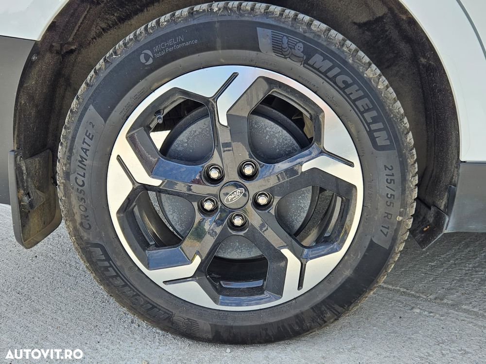 FORD Tourneo Courier 2025 — imagine 25