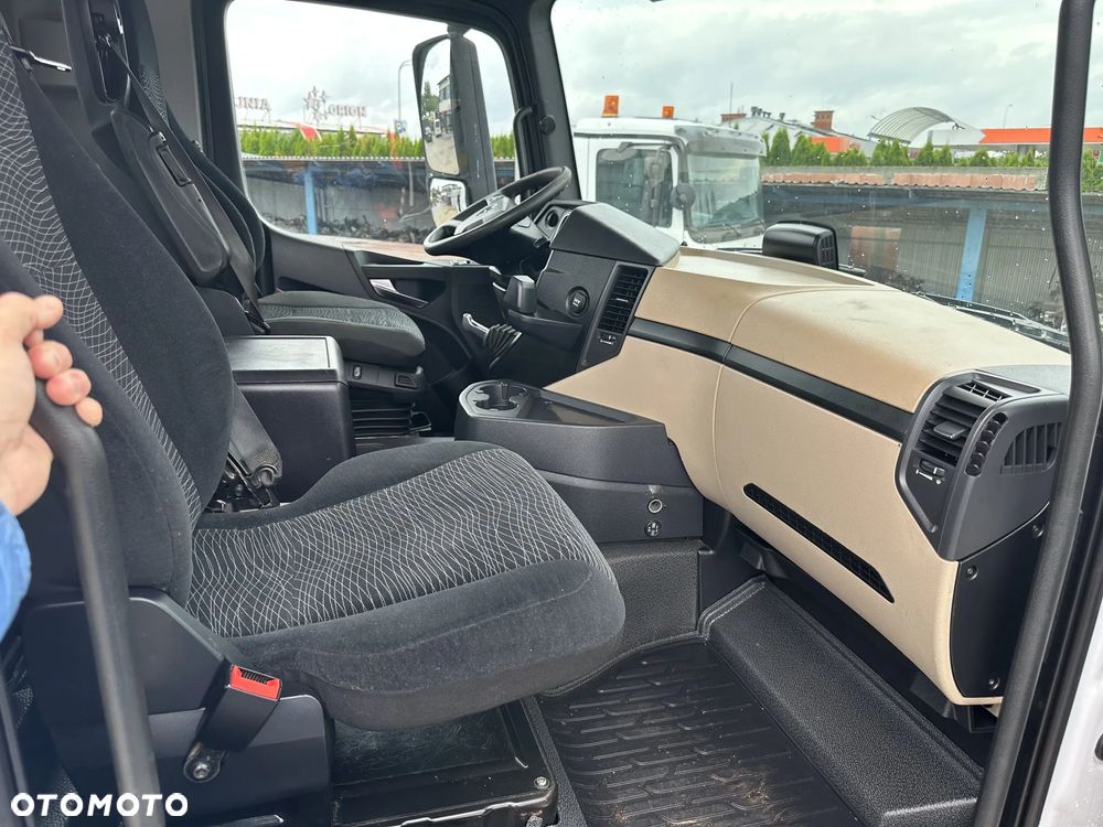 Mercedes-Benz Arocs 8x4 wywrotka - 12