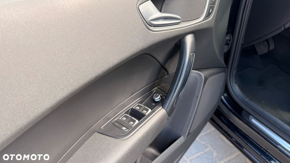 Audi A1 Sportback 1.6 TDI Sport S tronic - 24