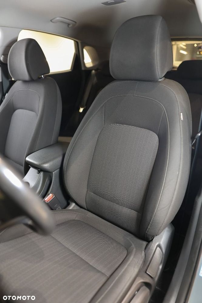 Hyundai Kona - 9