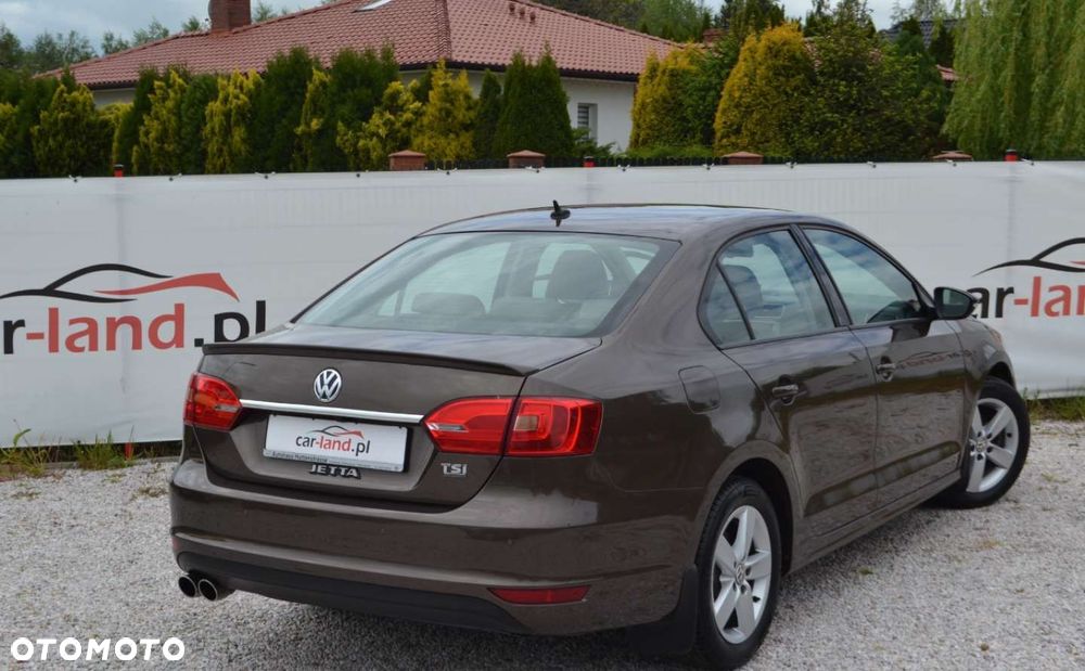 Volkswagen Jetta - 13