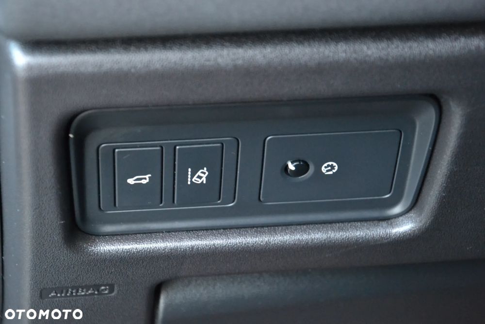 Land Rover Discovery Sport - 19