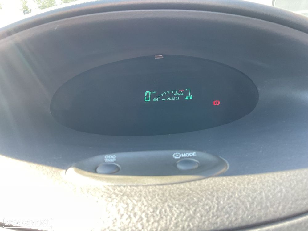 Toyota Yaris 1.0 In-Pack - 19