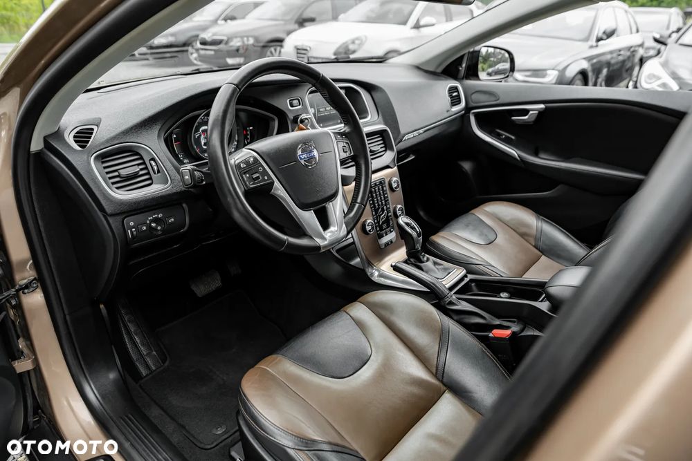 Volvo V40 Cross Country T4 AWD Geartronic Linje You - 18