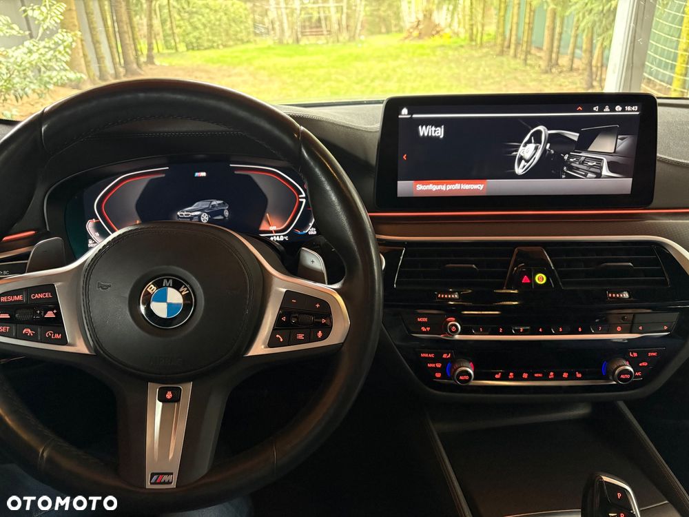 BMW Seria 5 520d xDrive mHEV M Sport sport - 7