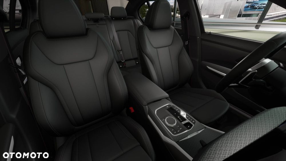 BMW Seria 3 330i M Sport - 11
