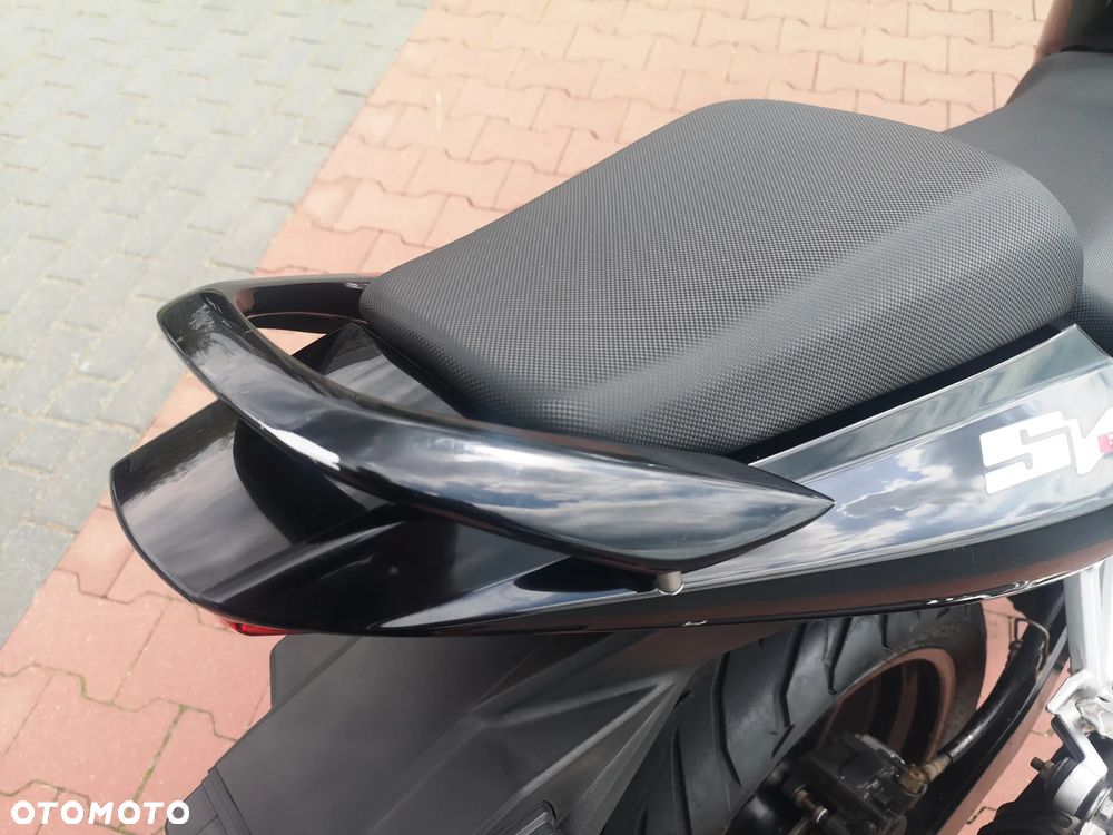 Suzuki SV - 11