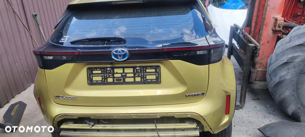 Toyota Yaris Cross 2023r klapa tył ,wanna ,pas