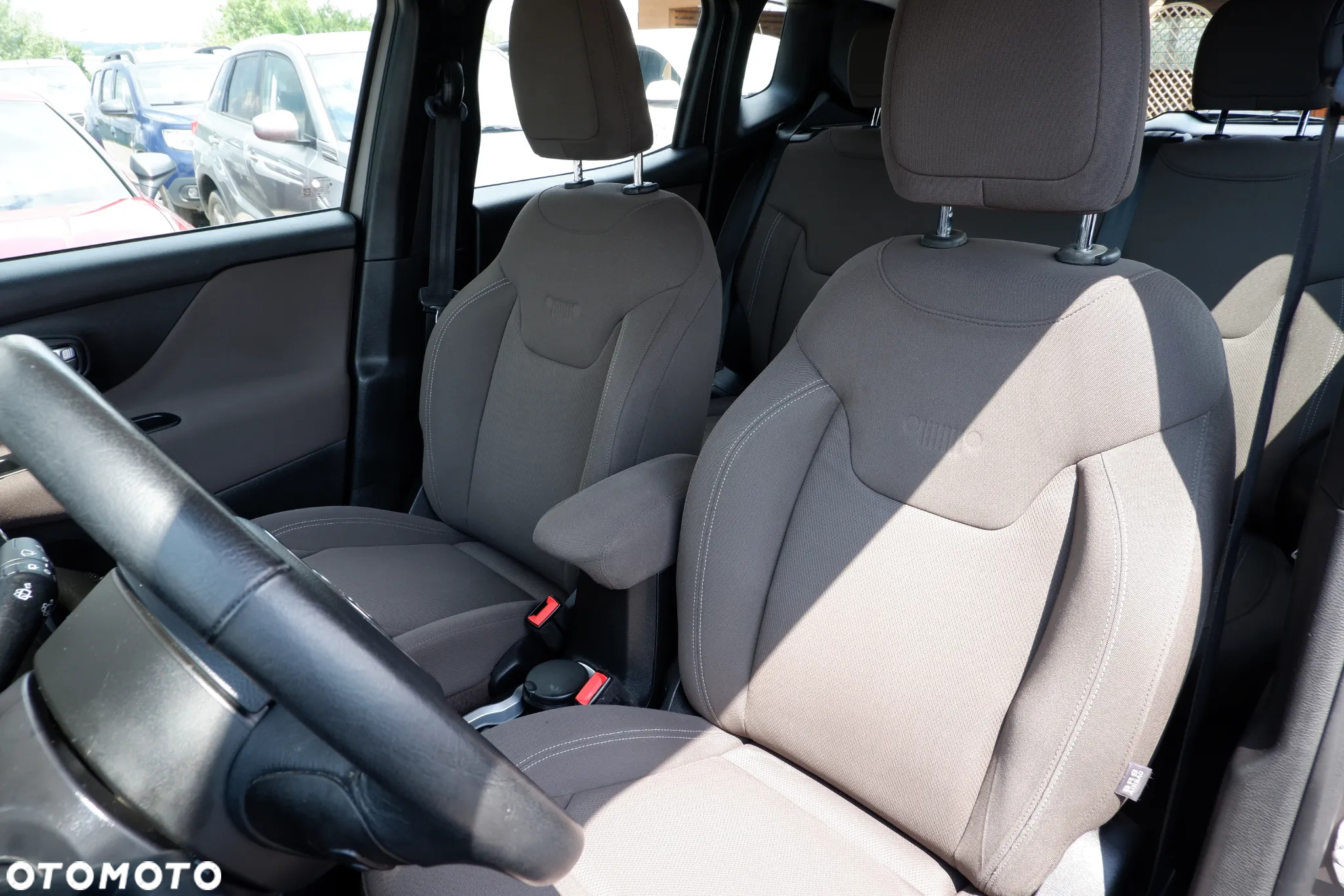 Jeep Renegade 2.0 MultiJet Longitude 4WD S&S - 26