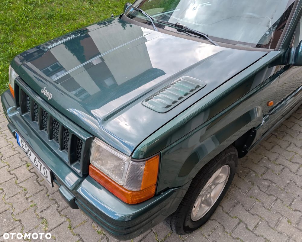 Jeep Grand Cherokee - 12