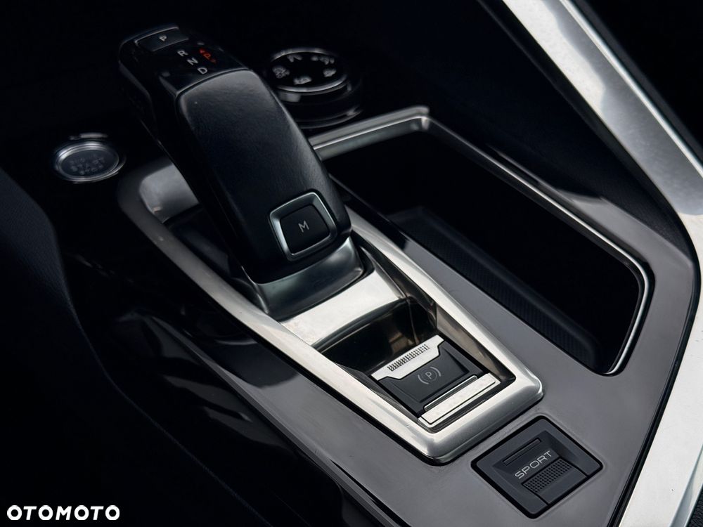 Peugeot 3008 BlueHDi 180 Stop & Start EAT8 GT - 18