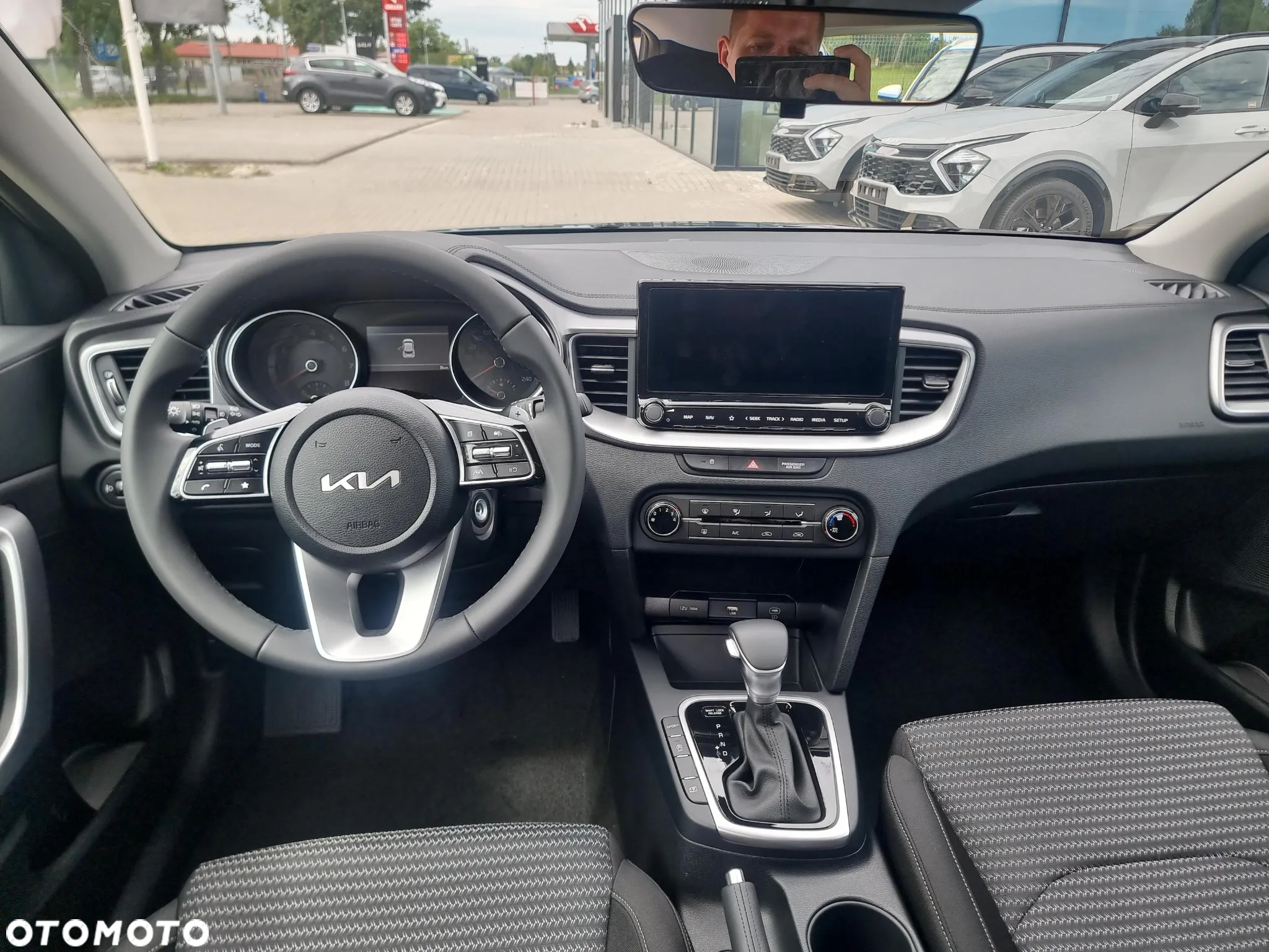 Kia XCeed 1.5 T-GDI M DCT - 14
