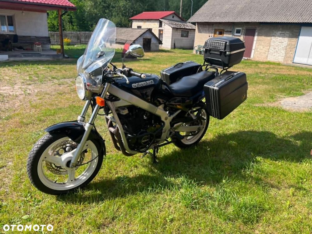 Suzuki GS - 3