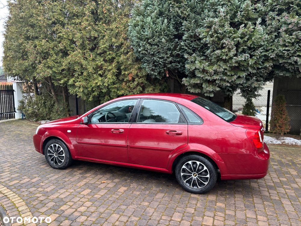 Chevrolet Lacetti - 2