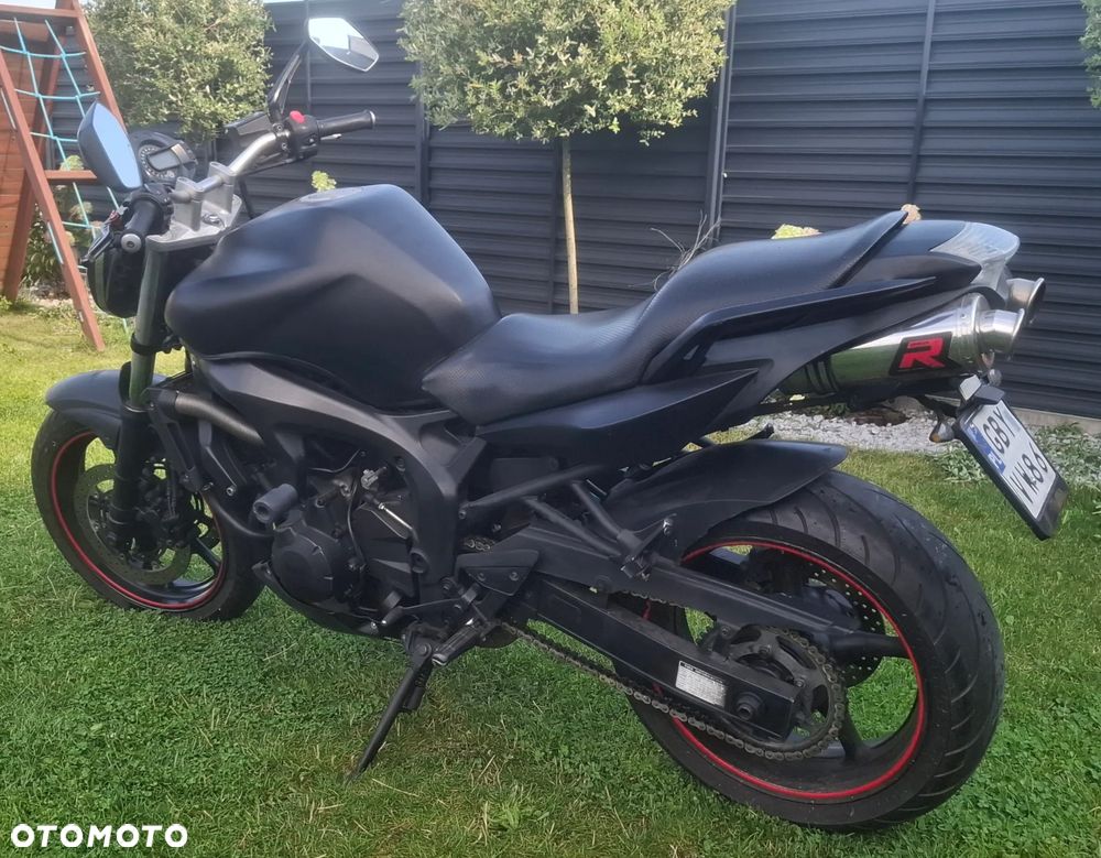 Yamaha FZ6 - 11