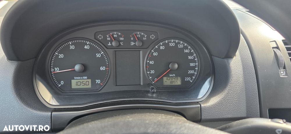 Volkswagen Polo 1.2 MATCH - 8