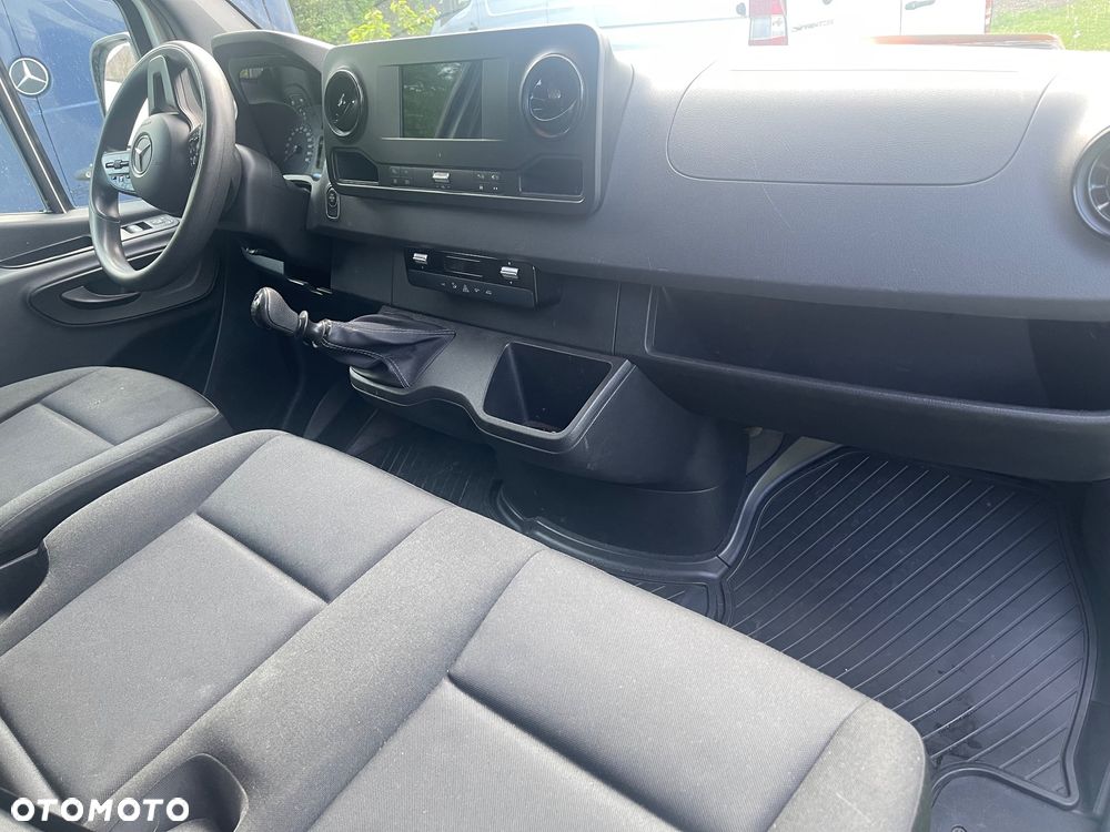 Mercedes-Benz Sprinter max - 4