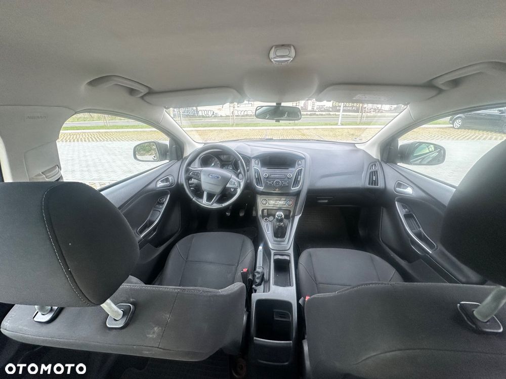 Ford Focus - 16