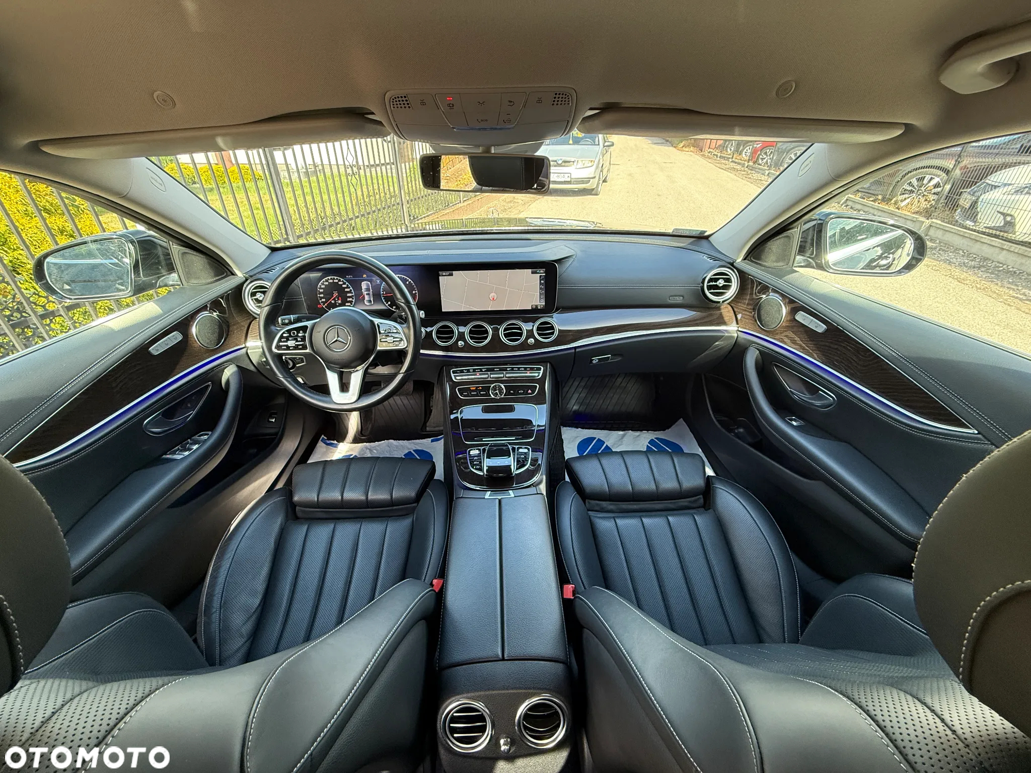 Mercedes-Benz Klasa E 220 d 4-Matic 9G-TRONIC - 7