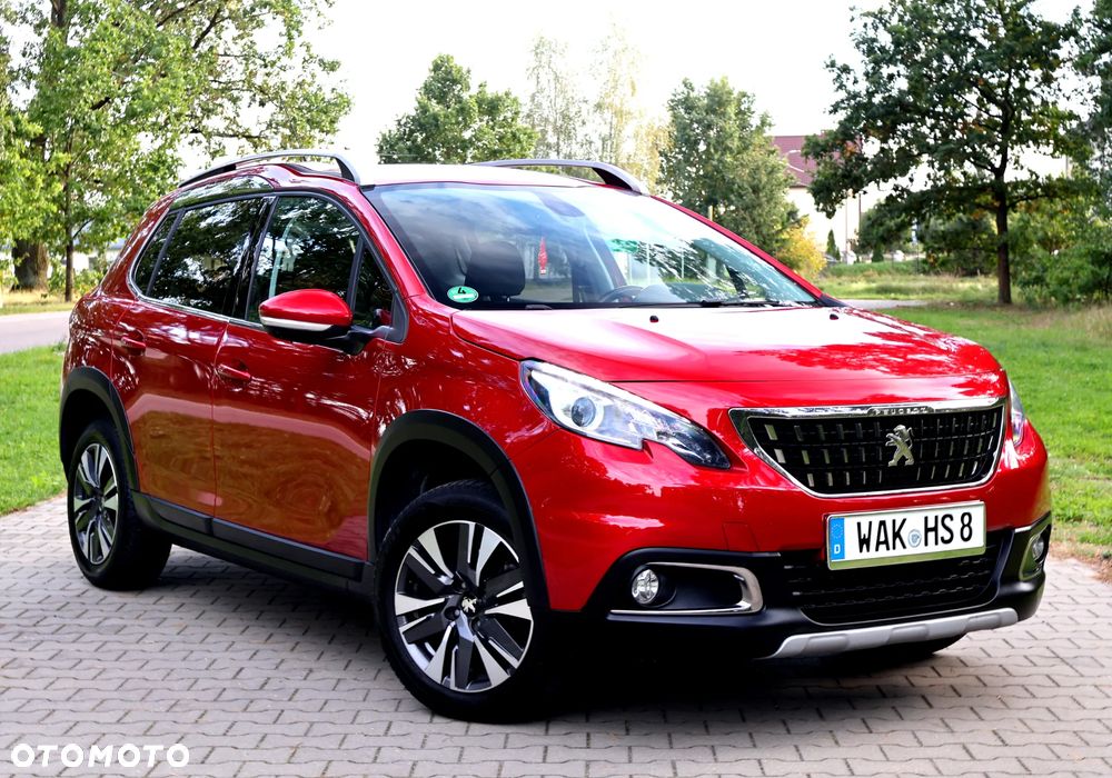 Peugeot 2008 1.2 Pure Tech Allure S&S - 15