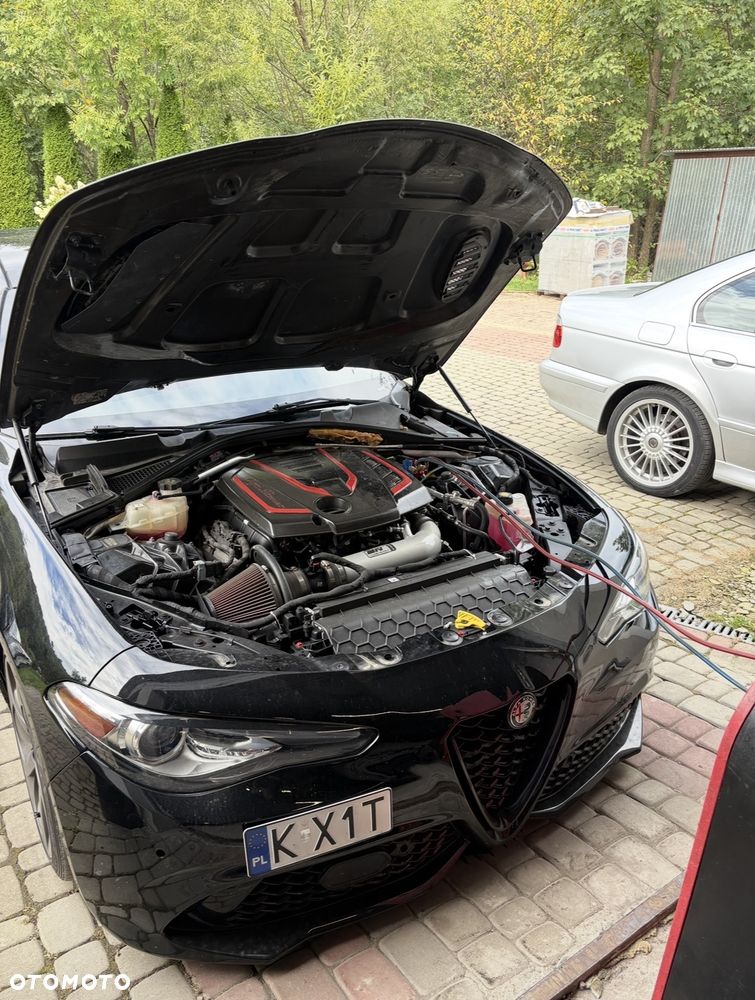Alfa Romeo Giulia 2018 photo 2