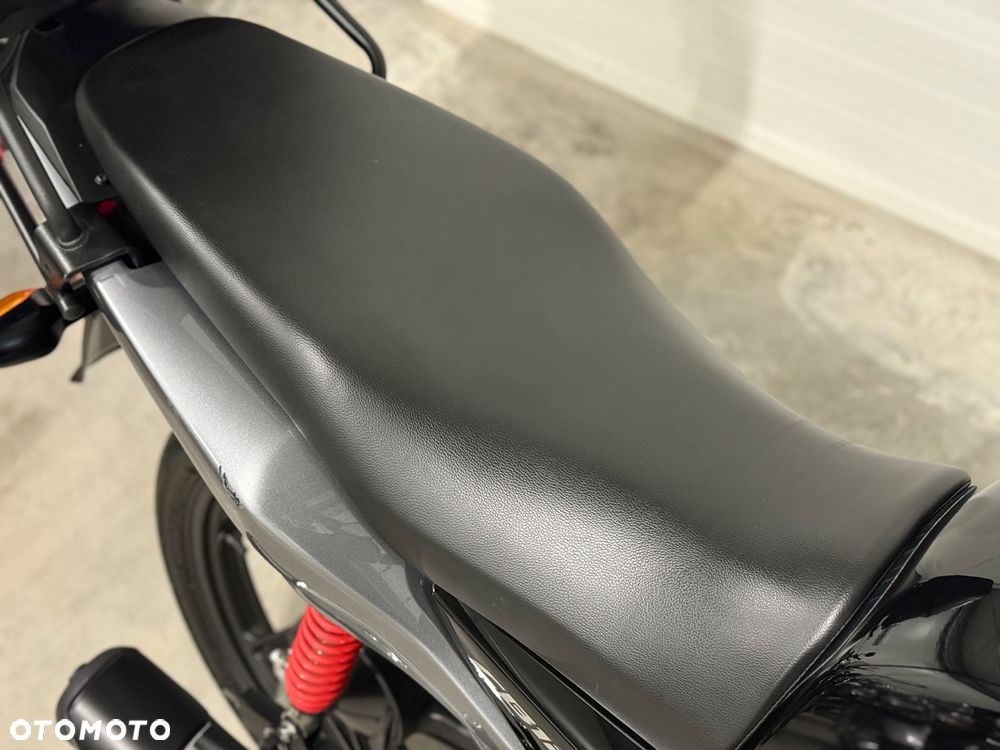 Honda CB - 18