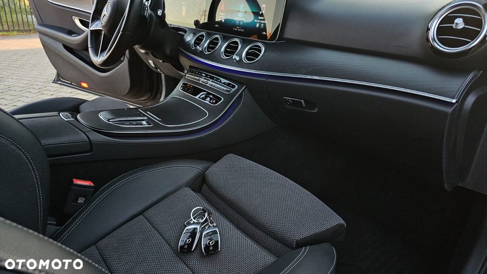 Mercedes-Benz Klasa E 200 d Avantgarde - 24