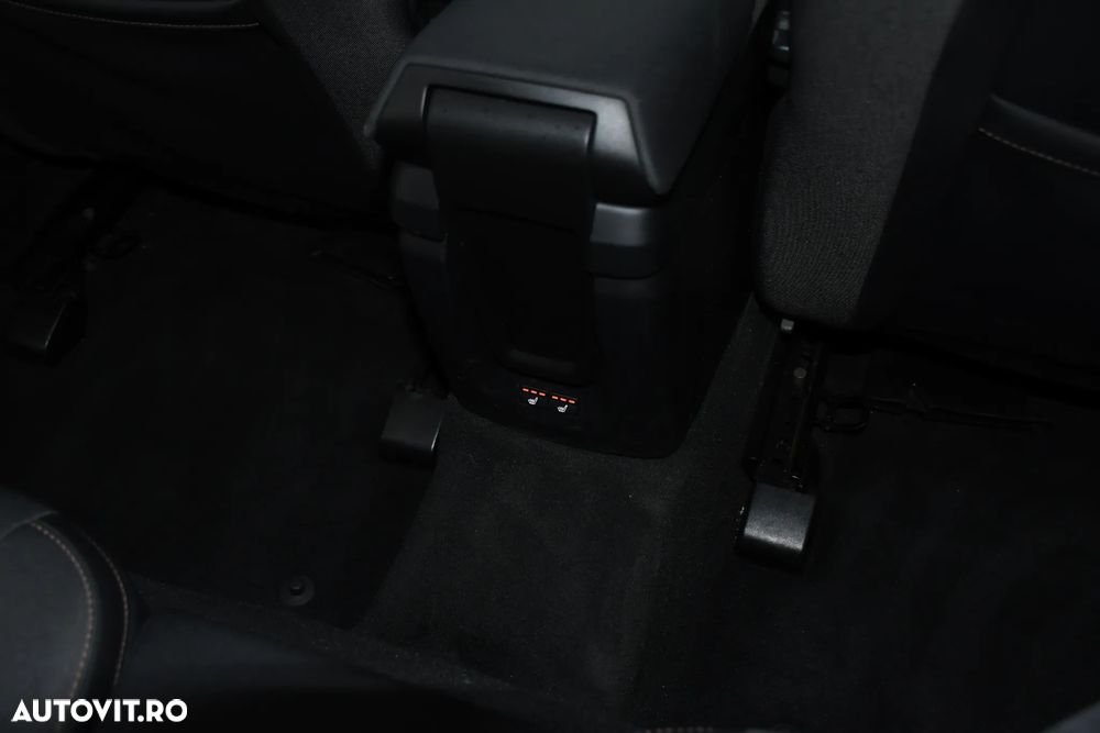 Volvo V40 - 35