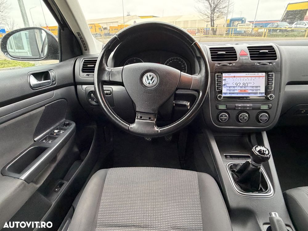 Volkswagen Jetta 1.9 TDI DPF United - 12