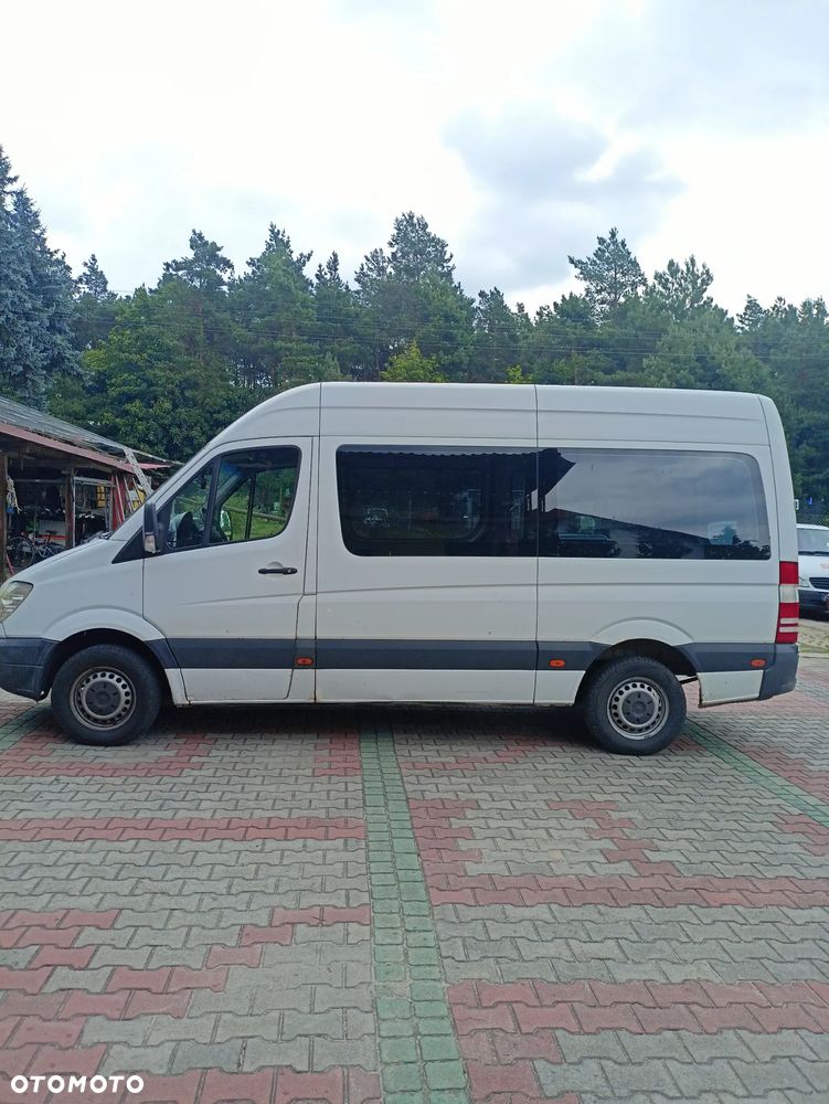 Mercedes-Benz Sprinter - 2
