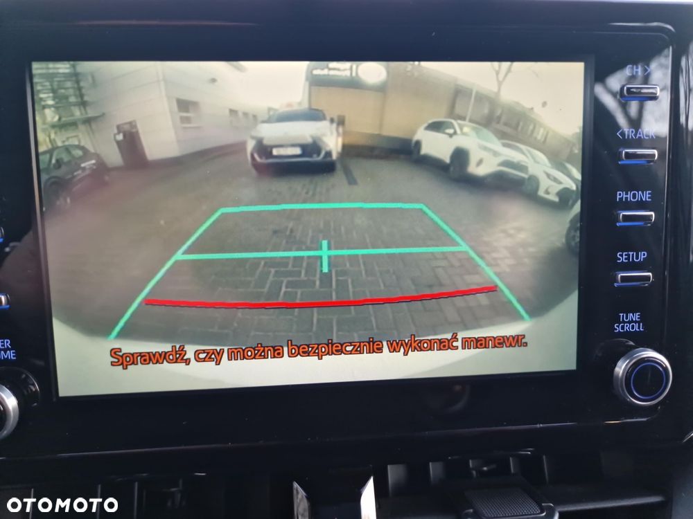 Toyota Corolla 1.8 Hybrid Comfort - 28