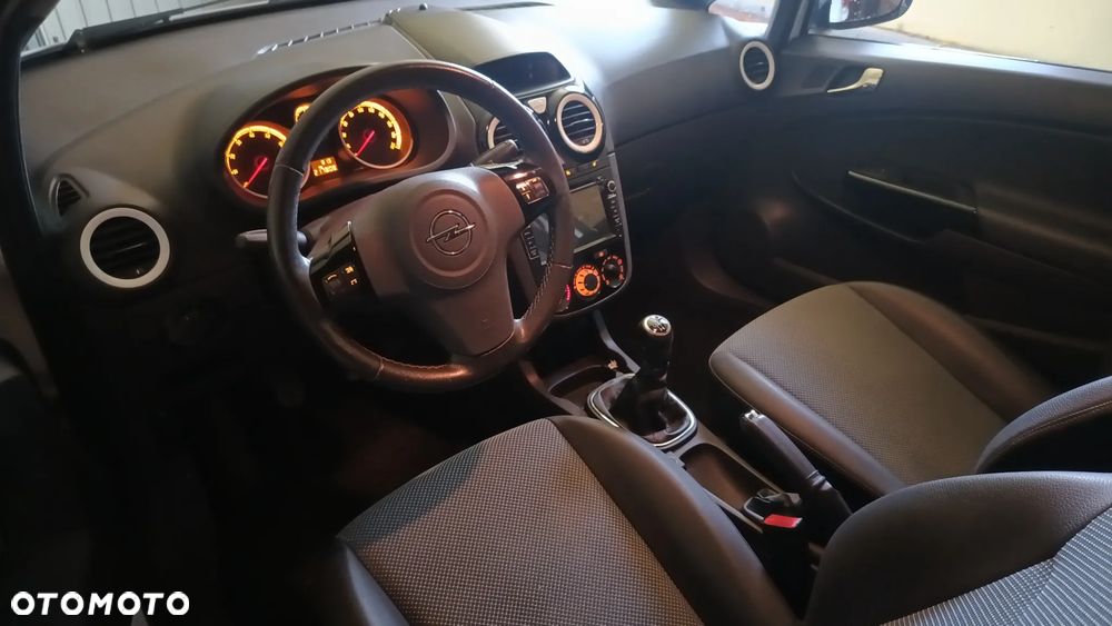 Opel Corsa 1.4 16V Limited Edition - 36