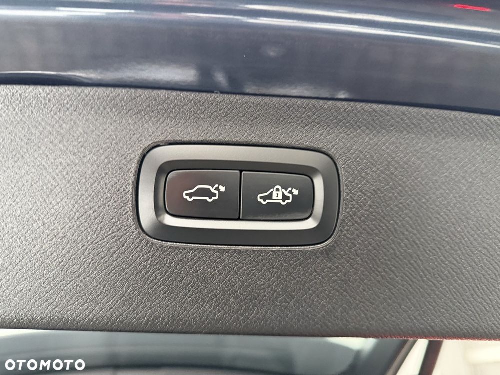 Volvo XC 90 T8 AWD Twin Engine Geartronic Inscription - 35