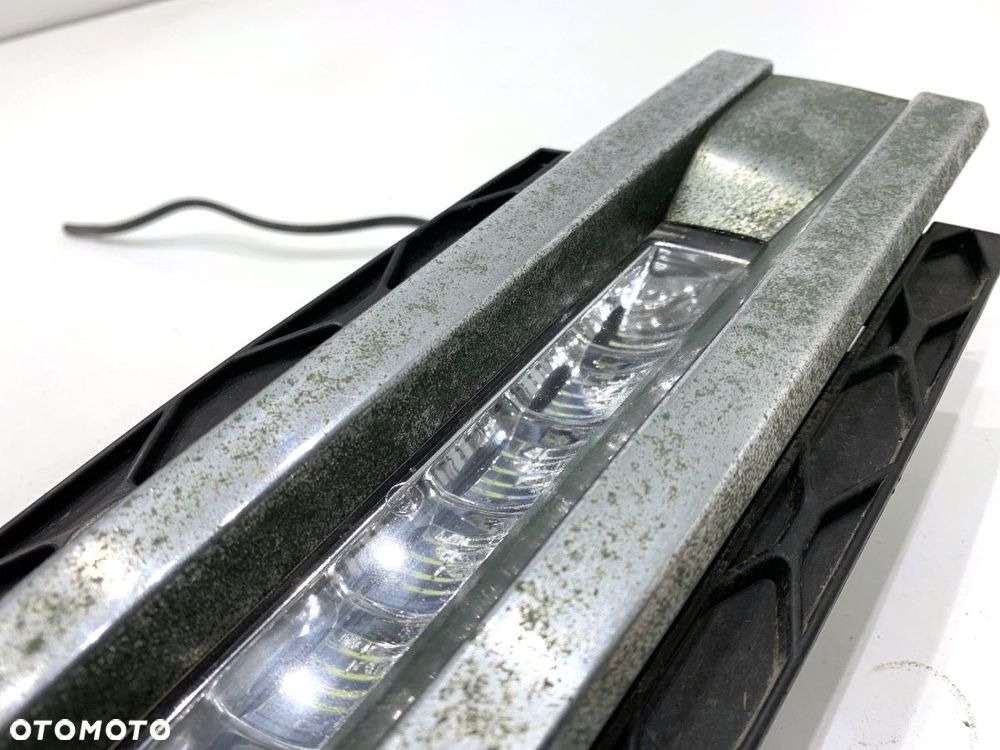 HALOGEN PRAWY PRZÓD LED  MERCEDES-BENZ KLASA GL (X164) 2006 - 2012 GL 320 CDI 4-matic (164.822) 165 - 2
