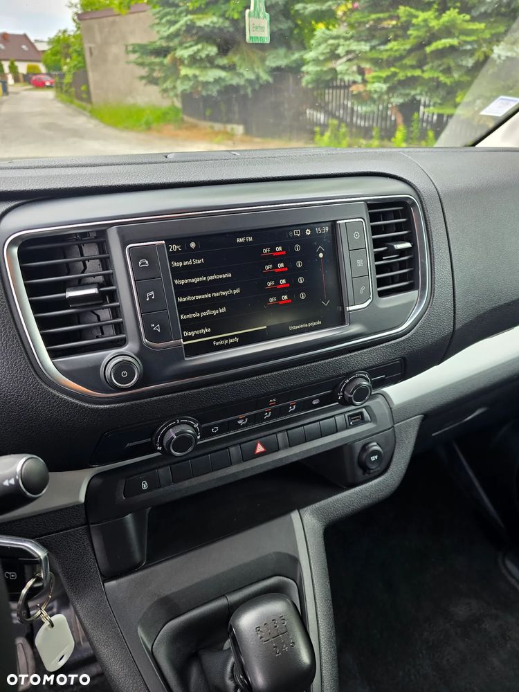Opel Vivaro - 11