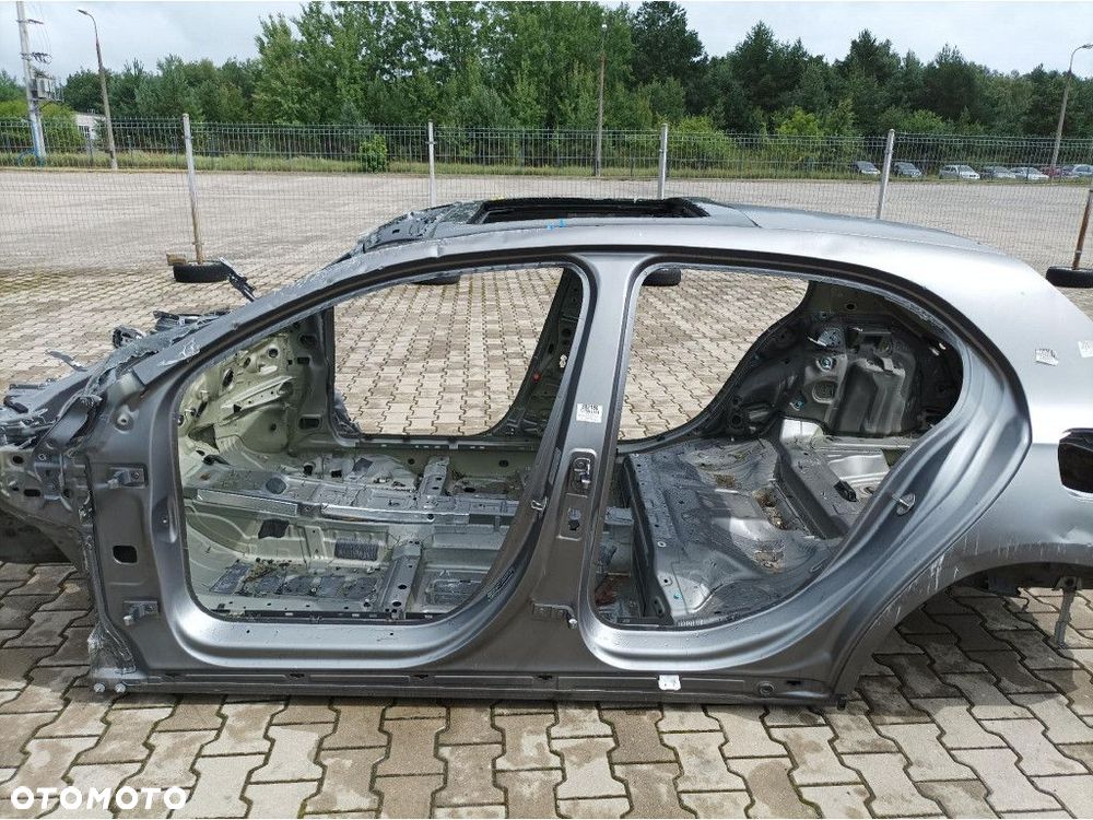 MERCEDES A W177 AMG HB PRÓG SŁUPEK LEWY DŁUGI 662 - 1