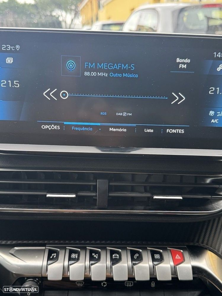 Peugeot 5008 1.2 PureTech Allure Pack - 31