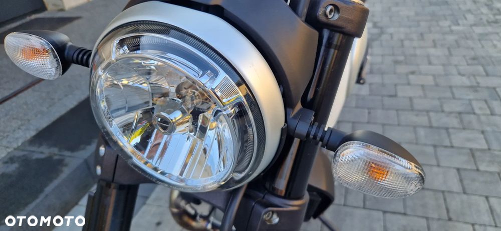 Ducati Scrambler - 10