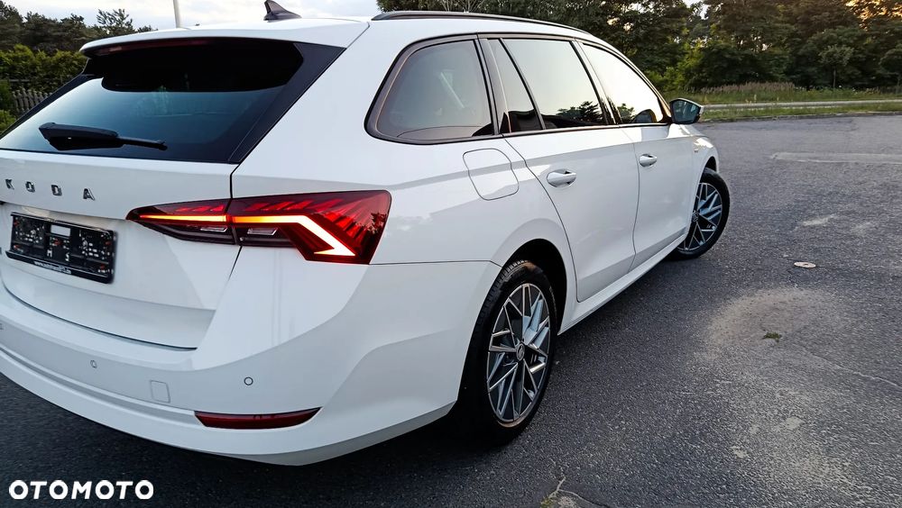 Skoda Octavia 2.0 TDI DSG Tour - 37