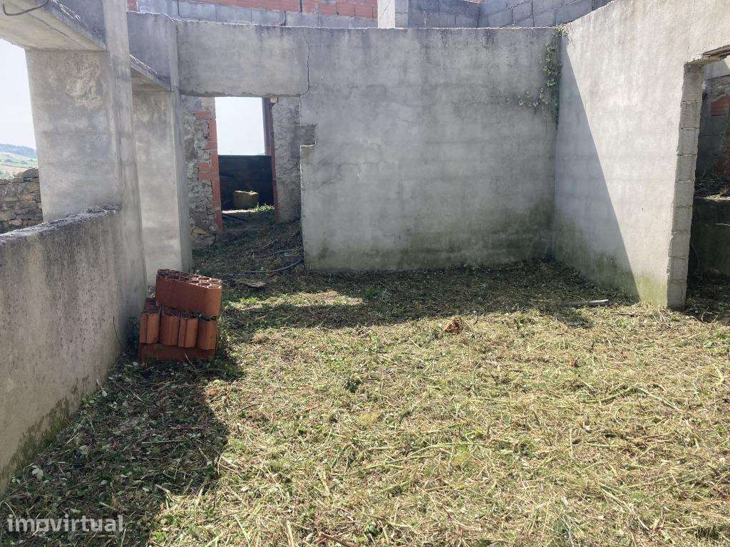 Ruína com Potencial em Alenquer – Terreno de 468 m2 - Grande imagem: 3/5