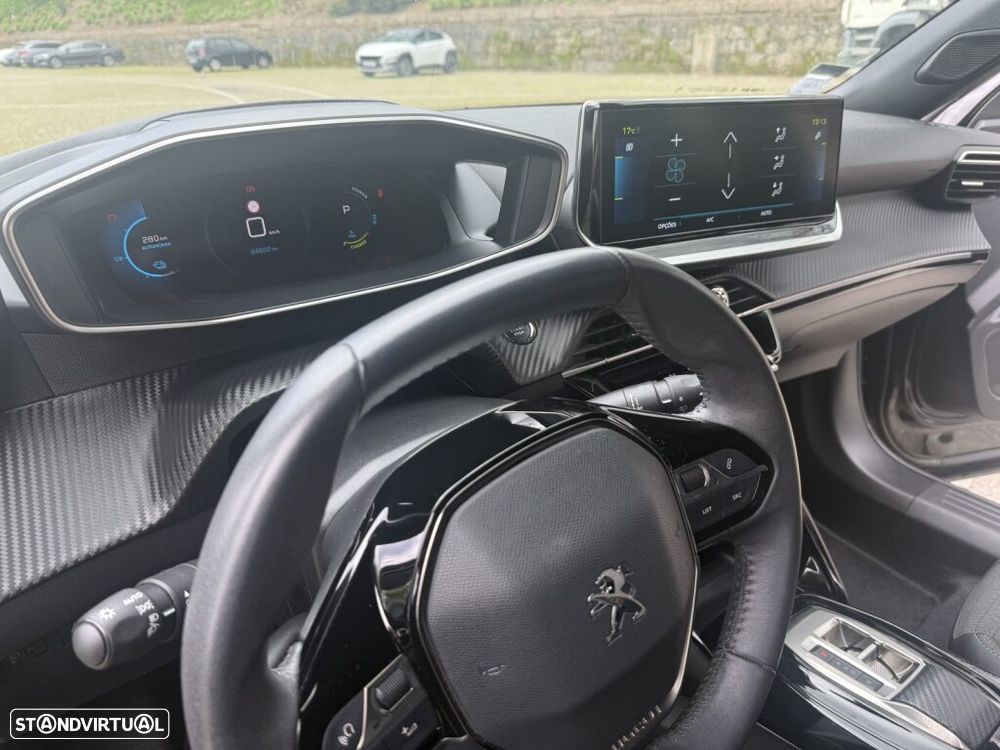 Peugeot 2008 - 9